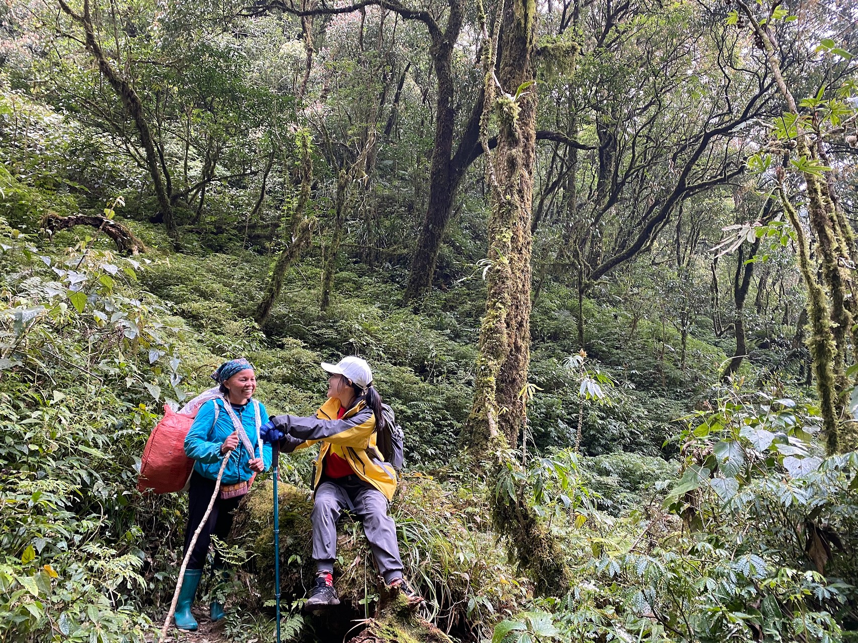 Trekking Putaleng Mountain 3 Day Itinerary from Sapa